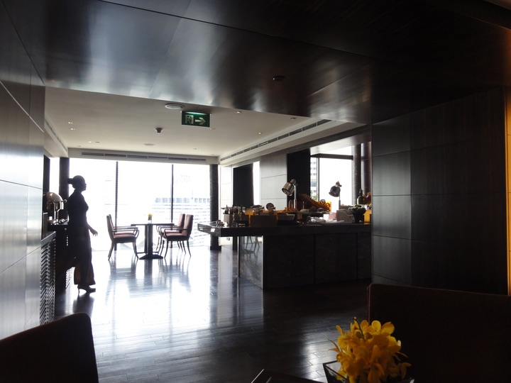 mandarin oriental singapore club lounge